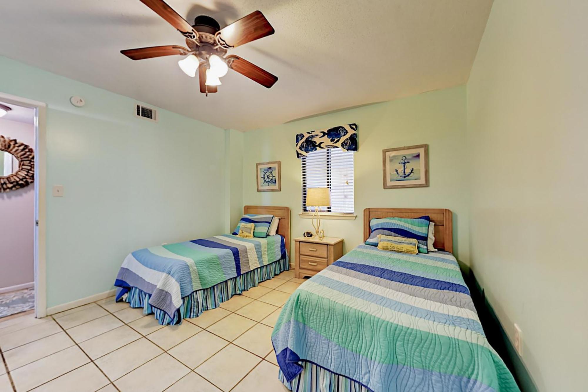 The Castaways Apartment Gulf Shores Room photo